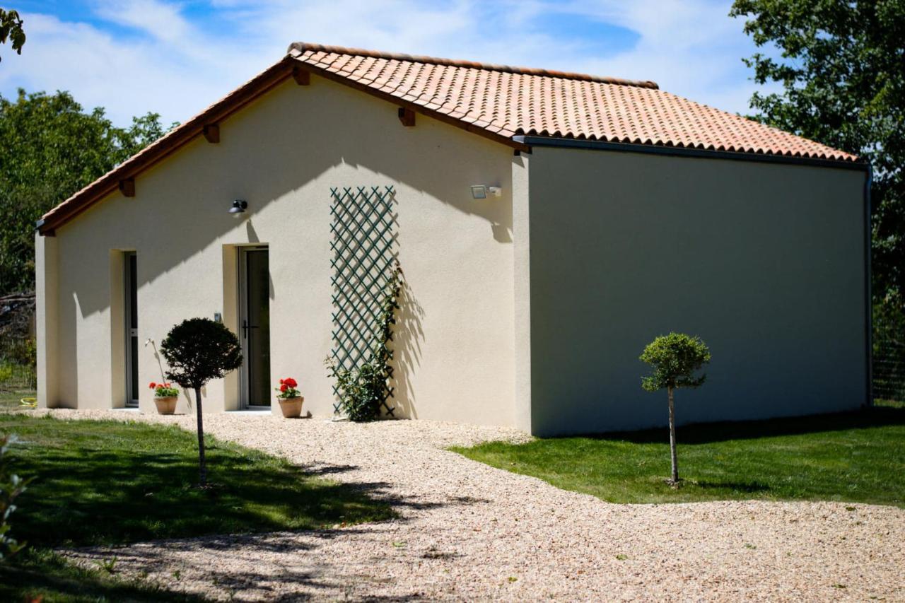 Spa Nordique Avec Vue Sur La Campagne Saint-Paul-Lizonne Exterior foto